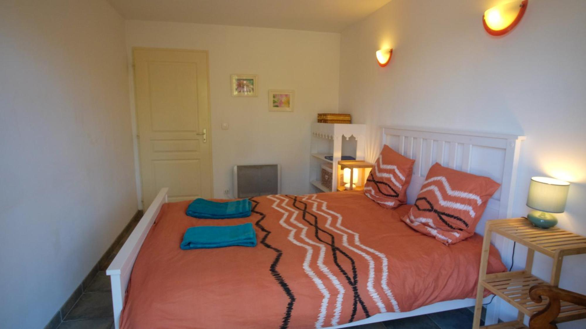 Gite Lechappee Bleue Dromoise - La Chambre Aouste-sur-Sye Ngoại thất bức ảnh