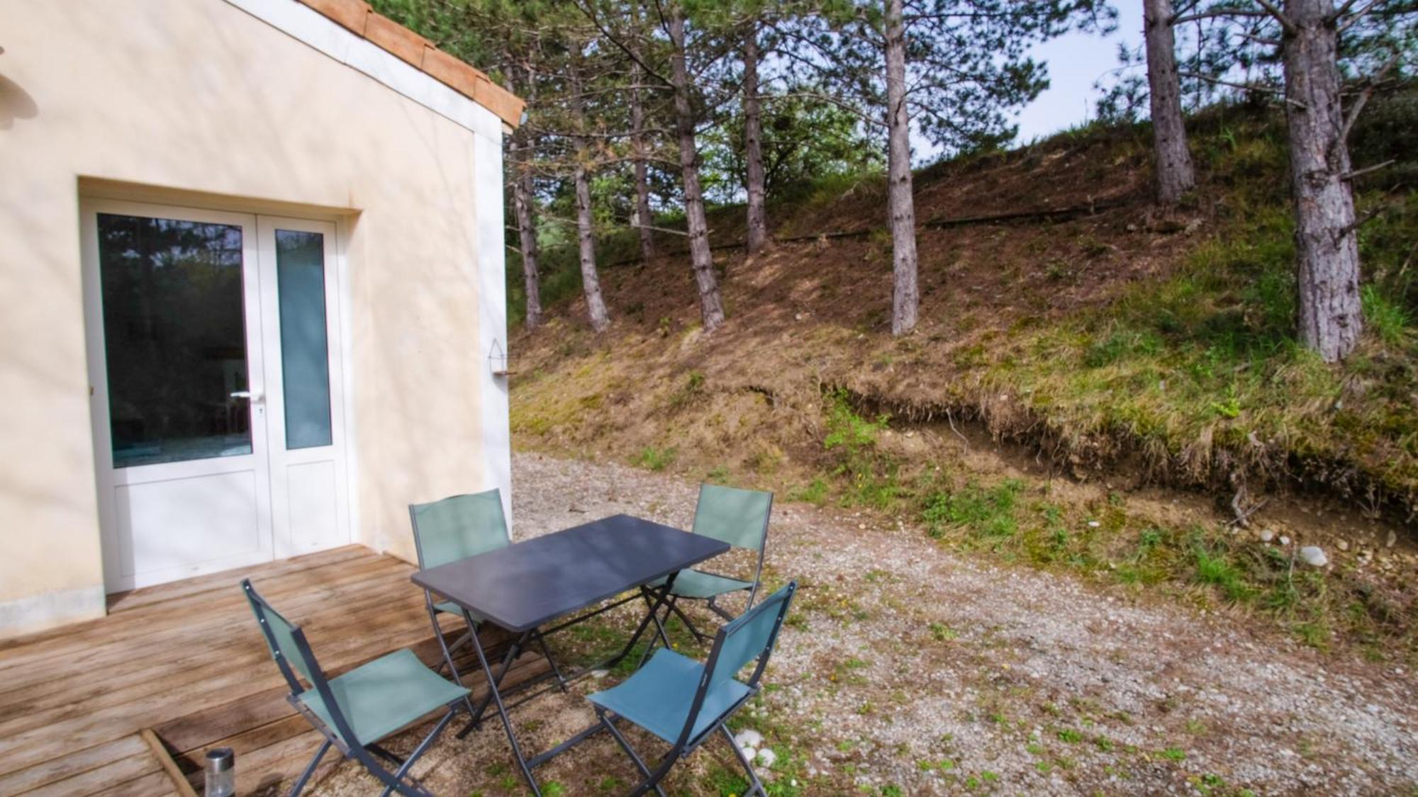 Gite Lechappee Bleue Dromoise - La Chambre Aouste-sur-Sye Ngoại thất bức ảnh